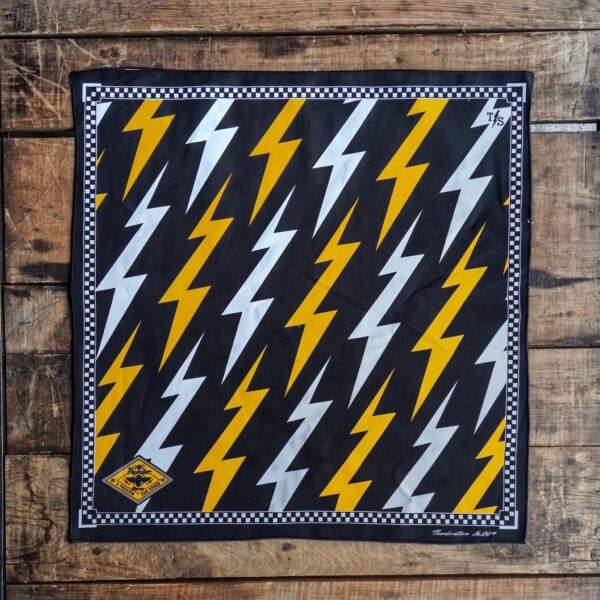 ผ้าเช็ดหน้าลาย THUNDERSTORM(WHITE)